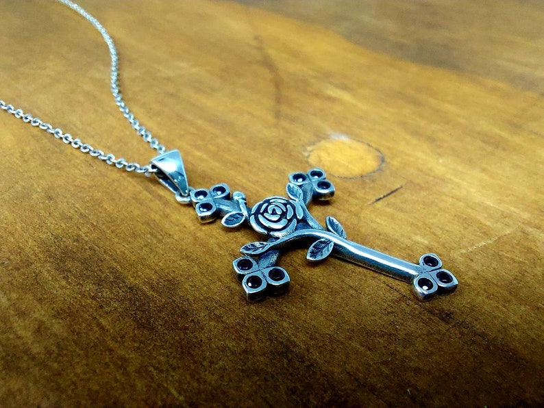 Minimalist silver jewelry Sterling silver necklace adjustable silver chain cross necklace