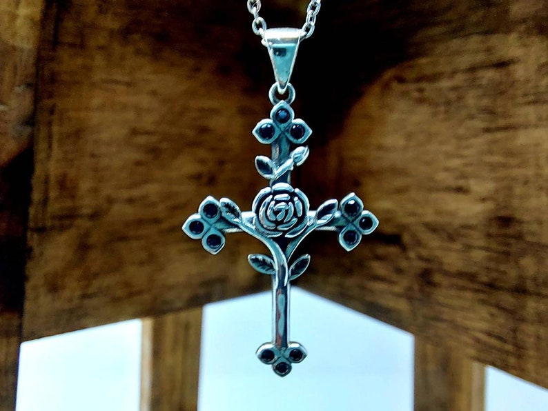 Minimalist silver jewelry Sterling silver necklace adjustable silver chain cross necklace