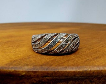 Minimalist silver ring / Sterling silver ring   / wedding ring / silver topaz ring