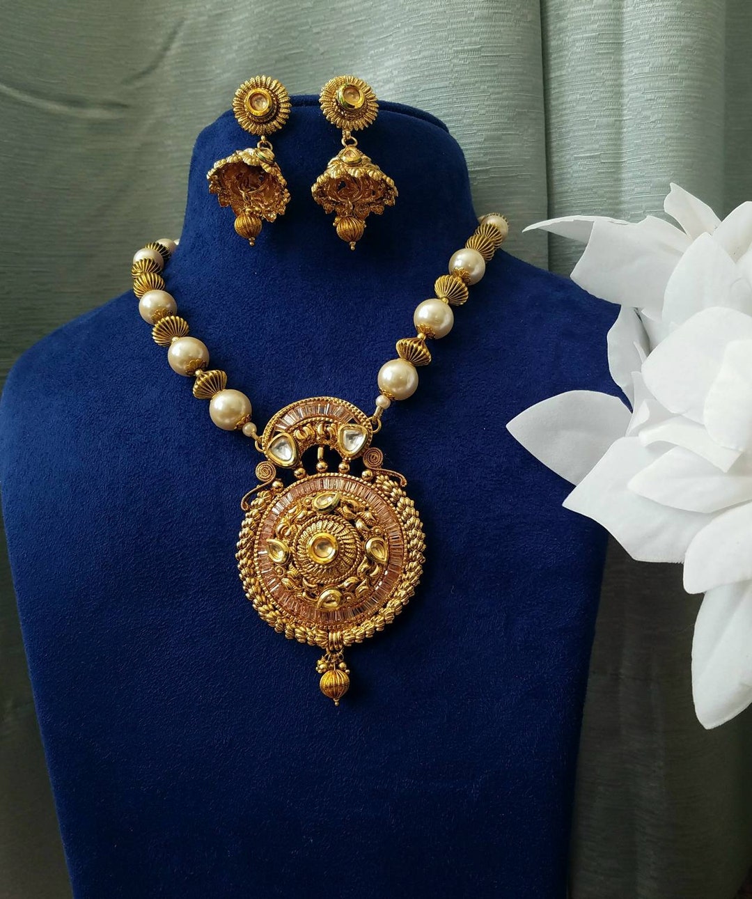 Artificial gold set deals