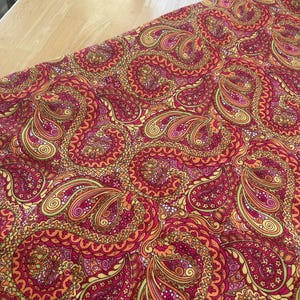 Vintage Vera Neumann Round Paisley Tablecloth  Boho Pink Green Orange Summer 66”