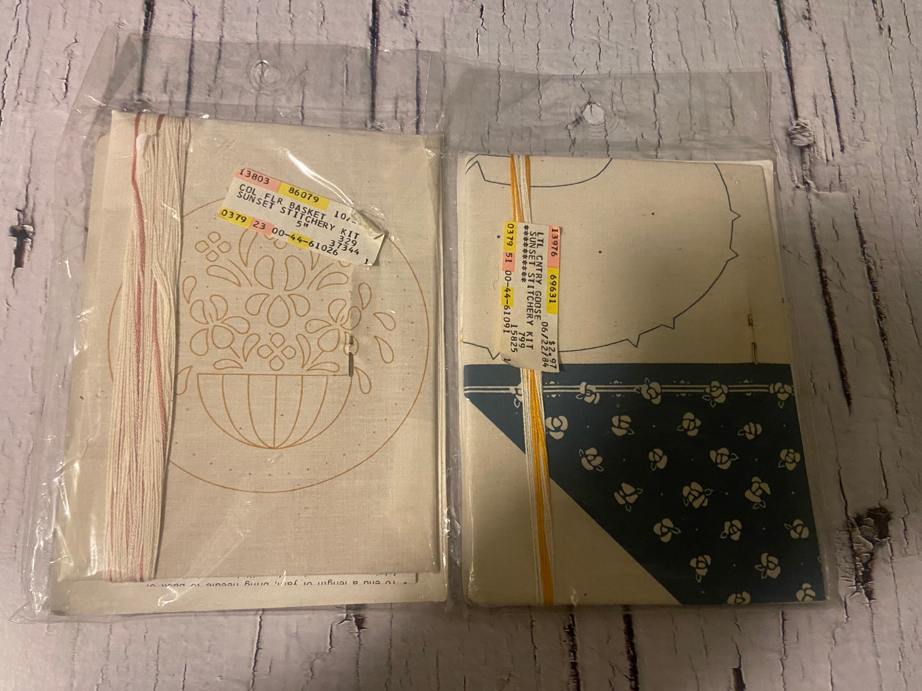Vintage Sunset Stitchery Kits Lot of 2 1984 Country Goose 799