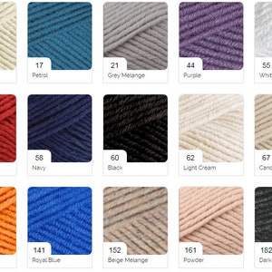 Puede incluir: Una carta de colores de muestras de hilo en varios colores, incluyendo crema, petr&oacute;leo, gris melange, morado, blanco, rojo, azul marino, negro, crema claro, luz de vela, calabaza, azul real, beige melange, polvo y gris melange oscuro.