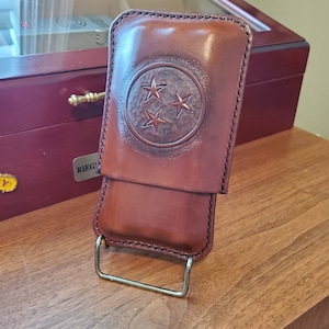 State of Tennessee themed custom leather cigar case, decorated with hand carved Tennessee 3 star logo.