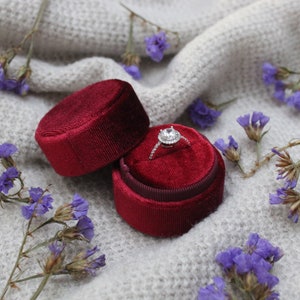 Round Velvet Ring Box, Handmade Ring Box, Engagement Ring Box, Wedding Ring Box, Vintage Ring Box, Luxury Ring Box - RED