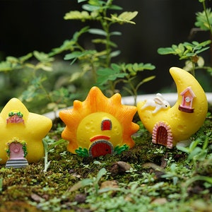 Set of 3pcs Fairy Garden Accessories Mini Sun Moon Star Yellow Houses,   Miniature Gardening, Terrarium Supply,Miniature Garden Decor