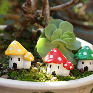 A Set of 4pcs Fairy Garden Accessories Tiny Mixed Color Mushroom House , Miniature Gardening, Terrarium Supply