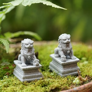 Set of 2 PCS Miniature Mini Chinese Grey Style Lion on Stone   , Fairy Garden / Fish Tank Accessories,