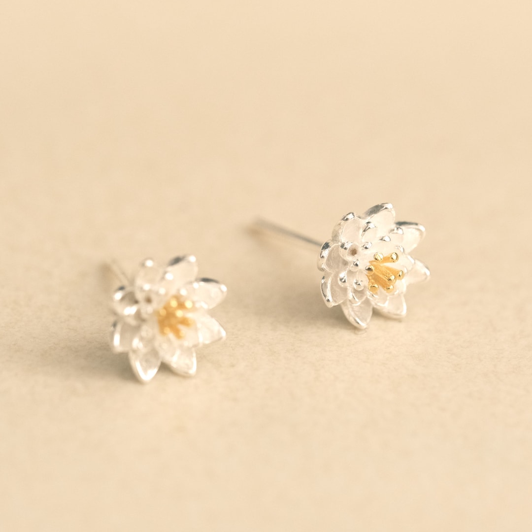 Sterling Silver Lotus Stone Studs Earring