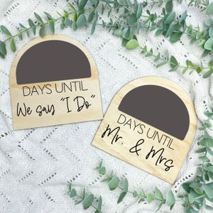 Days until Mr & Mrs wedding Chalkboard Countdown, wedding gift, days to wedding sign, days until mr mrs, days to wedding, days until wedding