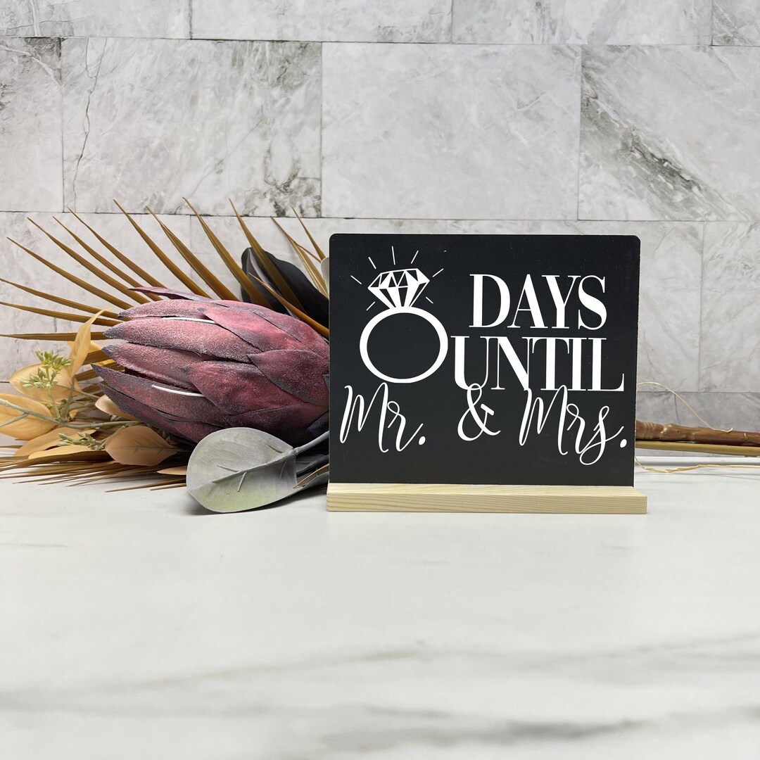 Days Until Mr & Mrs Wedding Chalkboard Countdown, Wedding Gift, Days to ...