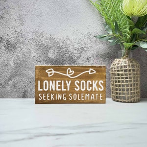 Lonely socks seeking solemates Wood Sign, Laundry Decor, Rustic Decor, Farmhouse Laundry, modern Laundry decor, Laundry Wood Sign