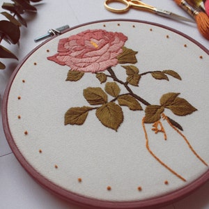 a single rose embroidery pattern / hand-embroidery needlepoint pdf image 3