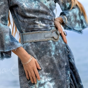 CINTURÓN BOHO ꧁Kayame꧂ Cinturón de cuero gris para mujer • Cinturón vegano • Cinturón de cuero vegano • Cinturón ancho de cuero para mujer • Cinturón occidental • Cinturón de piel sintética