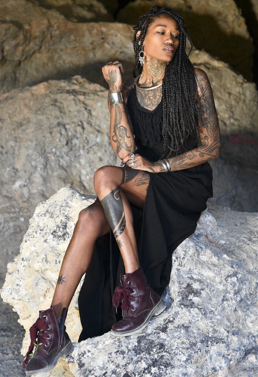 knee length dresses for ladies The Gypsy Dress in Black – LadySplendorClothing main image 1