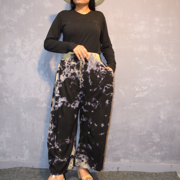 Pantalon de nuit en rayonne « WELS » de couleur noire en longueur MAXI / Pantalon maxi large / Jupe-Pantalon