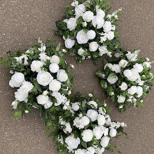 Eucalyptus White Rose Flower Ball,Table Centerpiece Flower Ball,Wedding Centerpiece,Big Flower Ball Centerpiece,Wedding Arrangement