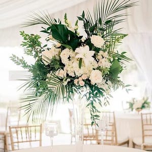 White Wedding Flower Ball Centerpiece,Table Flower Ball Arrangement,White Floral Arrangement,Wedding Decor