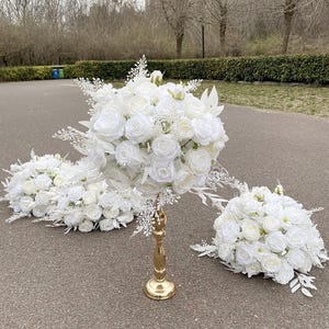 Full White Flower Ball,White Centerpiece Flower Ball,Wedding Centerpiece,Flower Ball Centerpiece,Romantic Wedding Tall Table Centerpiece
