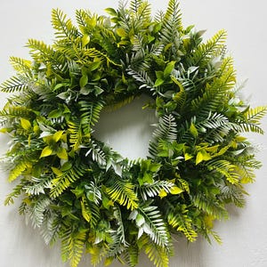 Spring Wreath,Eucalyptus Wreath,Front Door Wreath,Wreath Year Round,Wreath for Front Door,Farmhouse Wreath,Gift for Mom,Window Wreath
