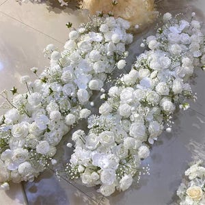 White Babysbreath Rose Flower Runner,Wedding Flower Row,Table Centerpieces,Wedding Flower Garland,Wedding Reception,Wedding Background Decor