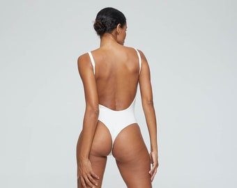 Body en coton de bambou biologique | Body blanc coupe string à dos échancré | Haut ajusté à dos ouvert pour femme