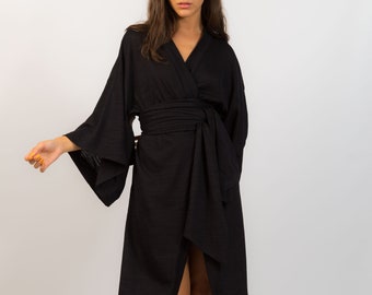 Kimono de algodón / Túnica negra hecha a mano