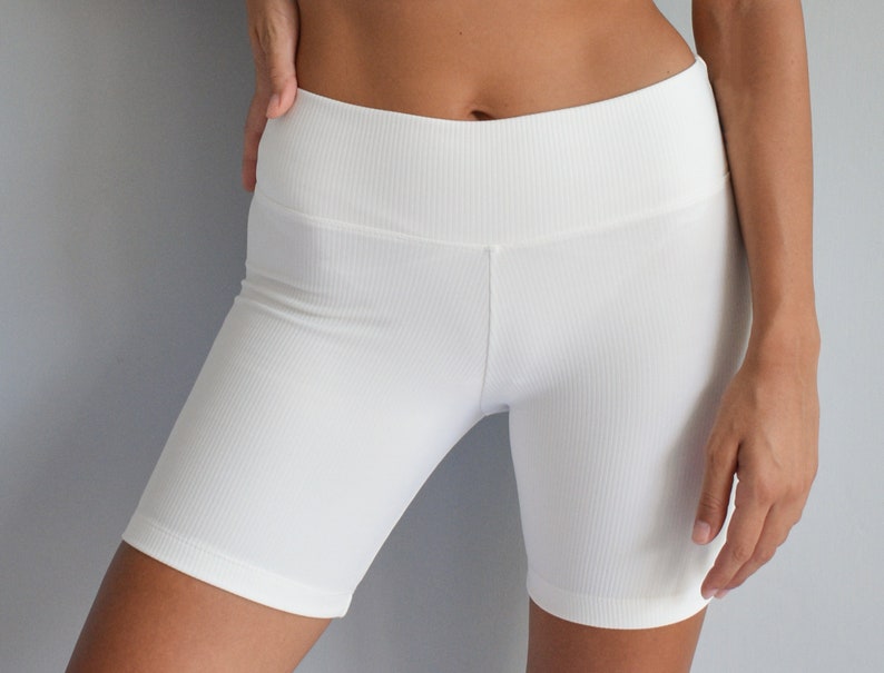 Ribbed stretch short leggings, White co-ord leggings image 1