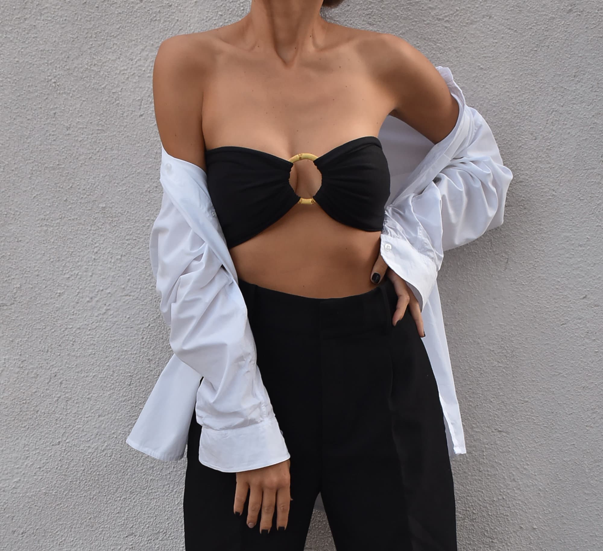 Bandeau-top van biologisch bamboekatoen, ringdetail van natuurlijk bamboe, handgemaakte veelzijdige crop-top met wikkel