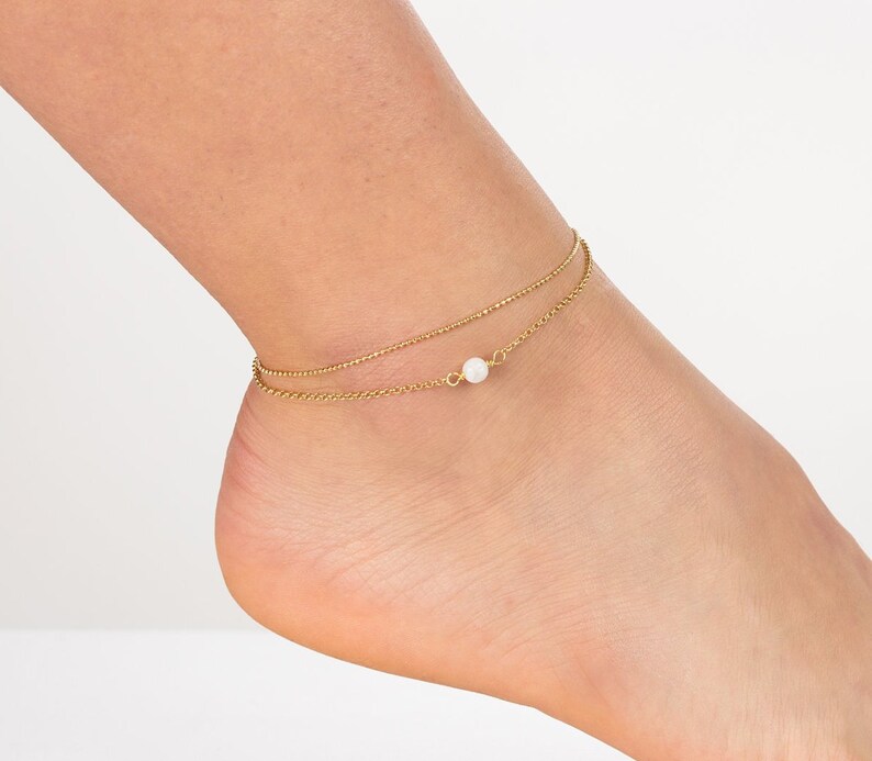 Boho Anklets for Women Body Jewelry Gold Anklets for Women Gold Ankle Bracelet Set Anklet Dainty Ruby Stone Anklet