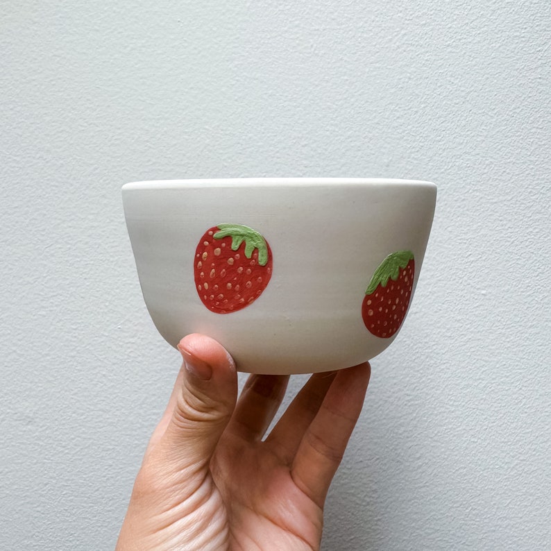 Porcelain Strawberry Bowl image 1