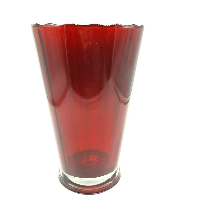 Striped Scalloped Sides Vase main image 0