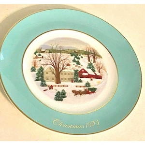 Enoch Wedgwood Vintage Christmas Plate Porcelain England Christmas on Farm 1973