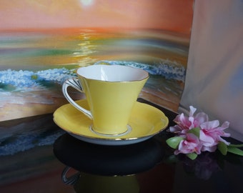 Royal Grafton Yellow Tea Cup And Saucer, Gold rim, roses bouque on Yellow tea cup, Art Deco, Gift for mam, TC1