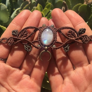 half moon moonstone macrame choker necklace,leaf detail moonstone tiara,goddess jewelry,hippie style,bohemian jewelry,summer gift design