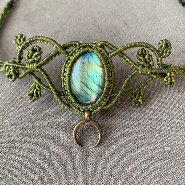 Macrame Choker necklace with Labradorite stone,leaf detail macrame Tiara,Labradorite jewelry,green macrame necklace,elegant necklace,boho