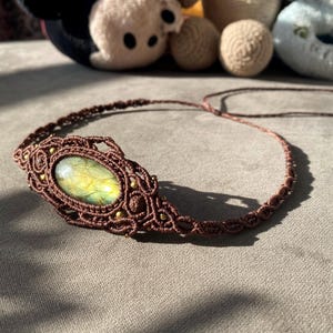 Handgemaakte macramé labradoriet choker: verstelbare boho ketting