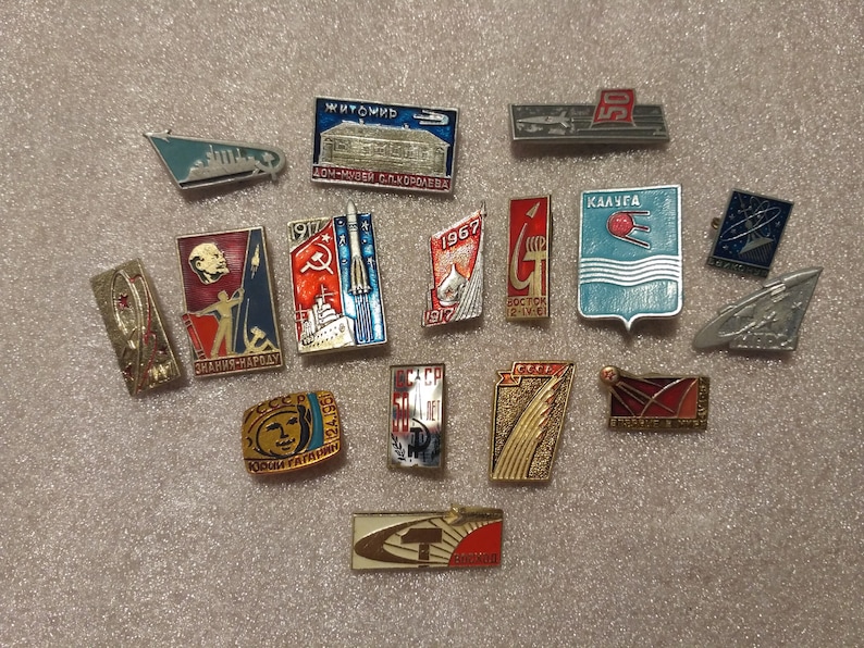 Space theme Set of 16 Soviet vintage pin badges Vostok Sputnik moon rover Baikonur made in USSR Mars 1970s