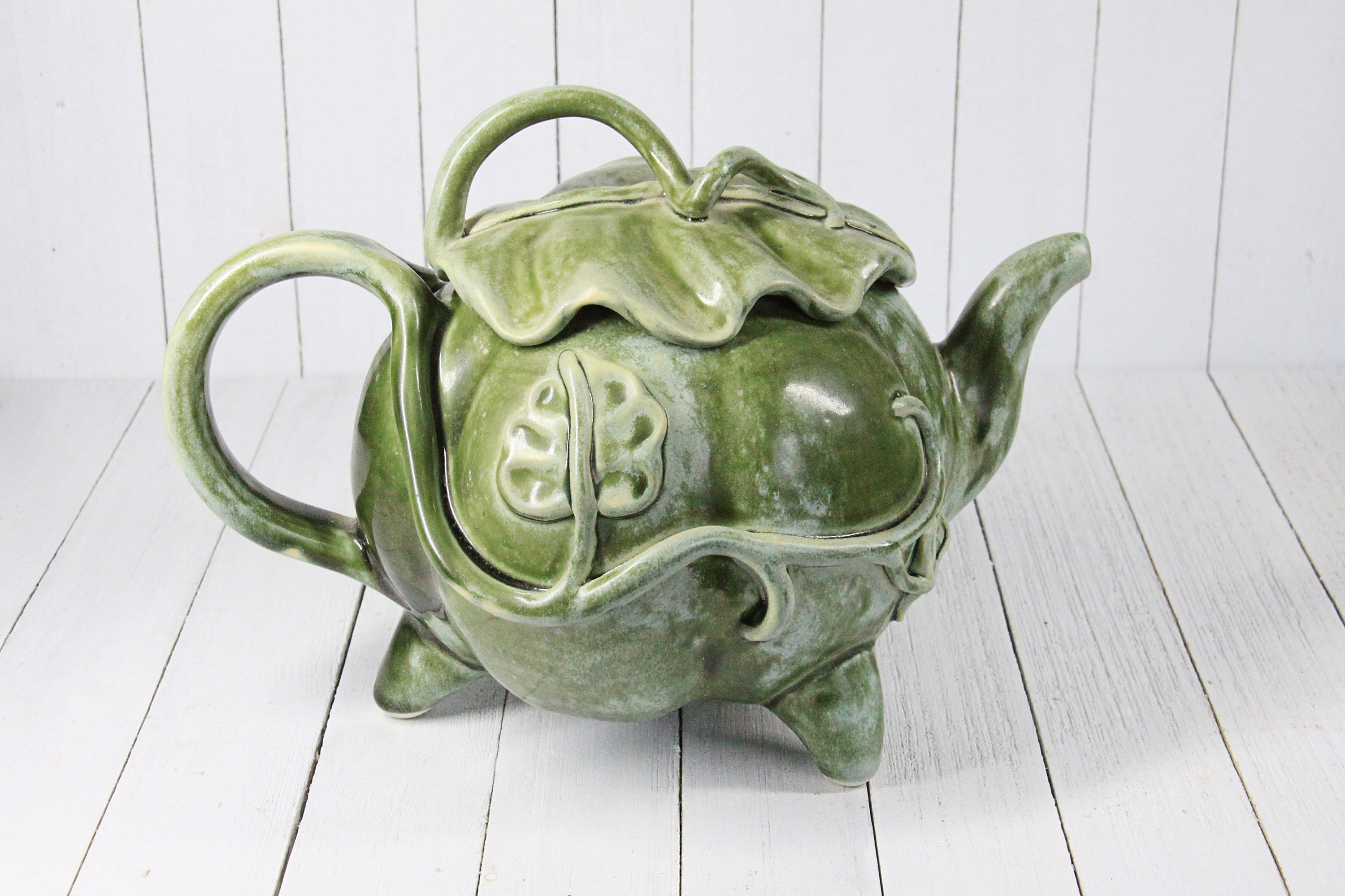 31 oz Almeria Ceramic Striped Tea Pot, Tabletop Decor