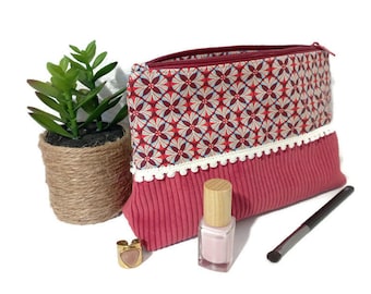 Grande trousse en velours rose et galon mini pompons