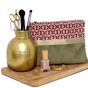 Pochette en velours vert et kaki avec bordure dorée - Organiseur chic pour cartes d'identité et maquillage, solution de rangement élégante