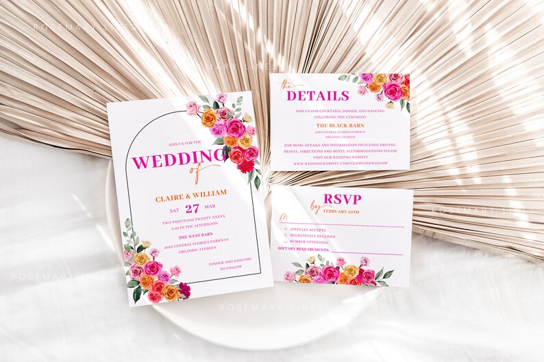 Puede incluir: Conjunto de invitaciones de boda con dise&ntilde;os florales. La invitaci&oacute;n principal presenta un arco floral rosa y naranja con el texto "Boda de Claire & William" y la fecha "S&aacute;b 27 Mar". La tarjeta RSVP tiene un dise&ntilde;o floral y el texto "RSVP antes del 20 de febrero".