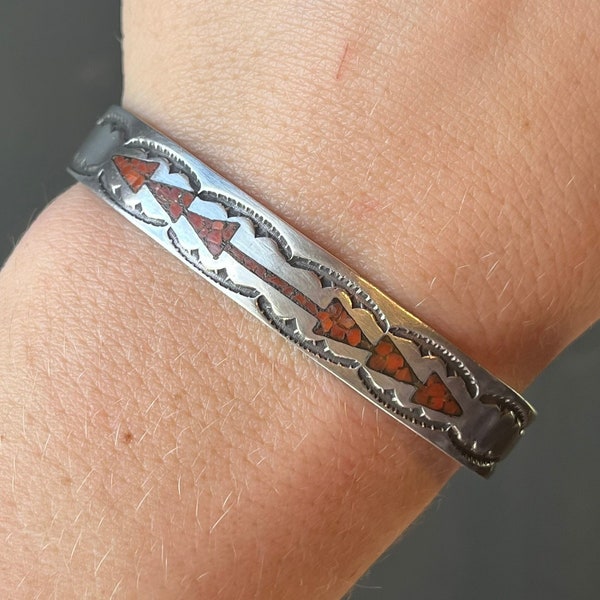 Vintage Native American Navajo Tommy Singer Sterling Silver & Coral Chip Inlay Cuff Bracelet