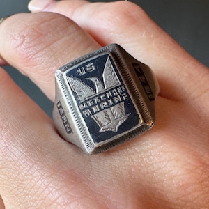 Sz 10 ~ Vintage 1944 U.S. Merchant Marine Persian Gulf Sterling Silver Black Niello Ring