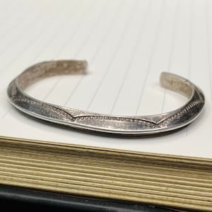 Vintage Native American TAHE Sterling Silver Stamped Triangle Cuff