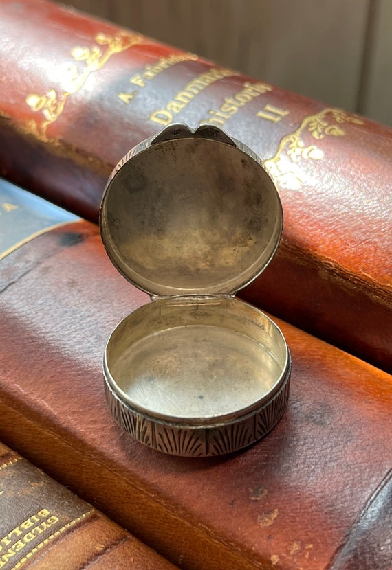 Antique European 800 Silver Pill, Snuff, Trinket … - image 7