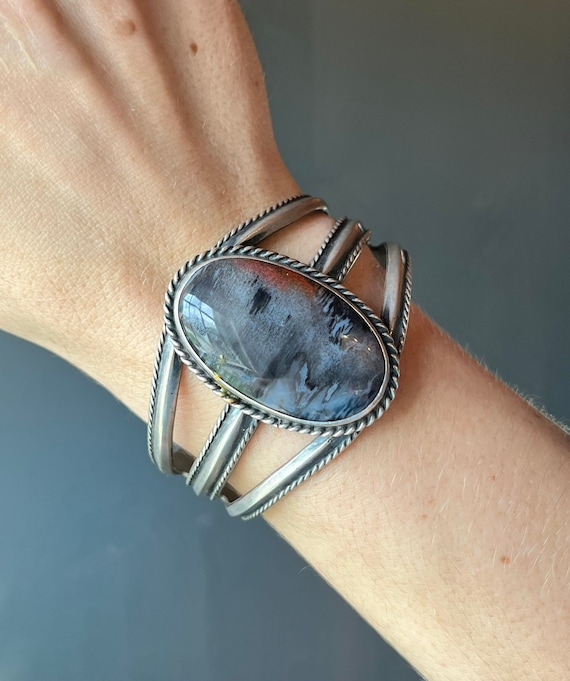 Earlier 1900's Vintage Native American Navajo Sterling Silver Petrified Wood Bracelet Old Earlier 1900's Vintage Native American Navajo Sterling Silver Petrified Wood Bracelet Old