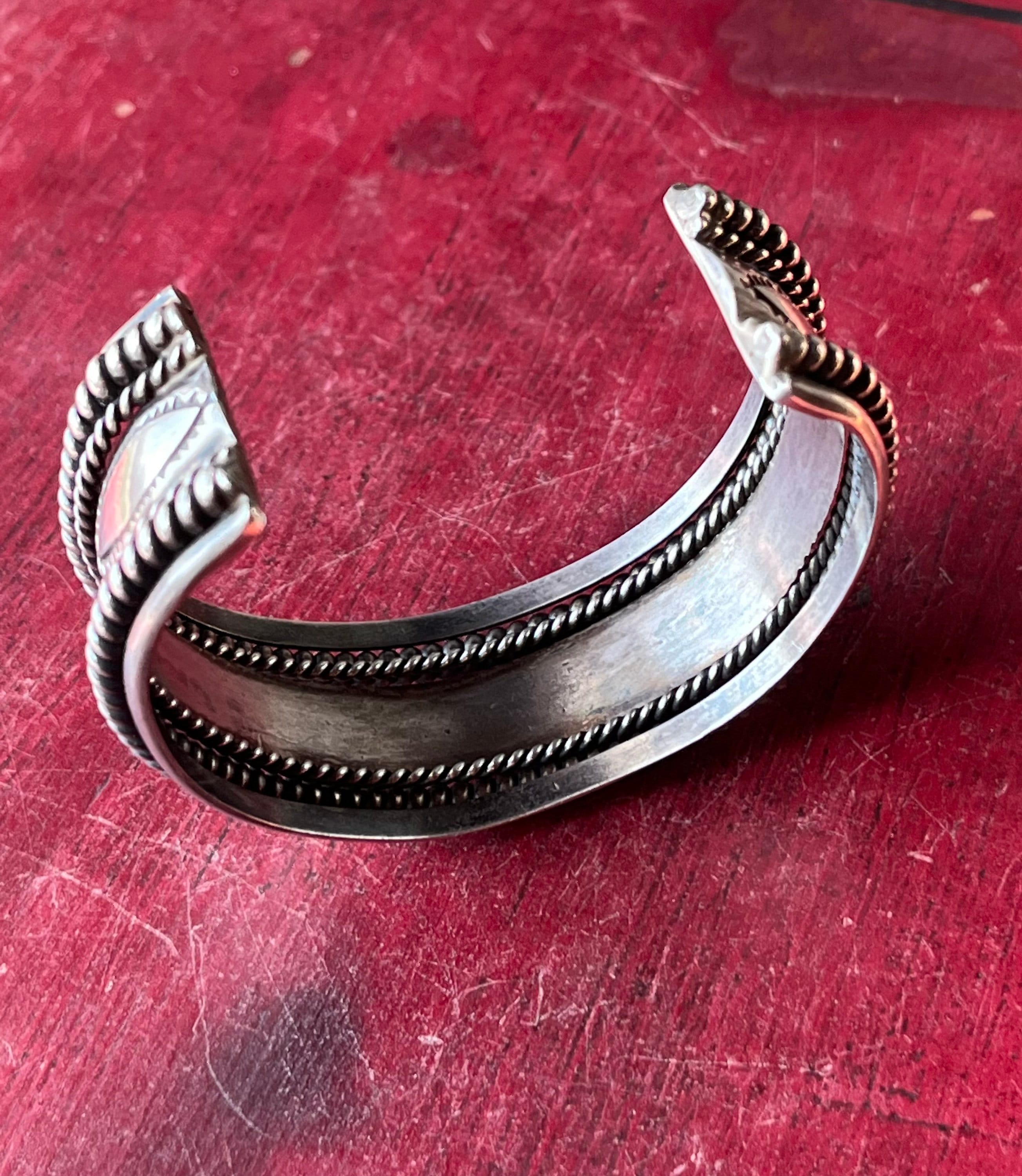 Vintage Native American TAHE Sterling Silver Twisted Wire Stamped
