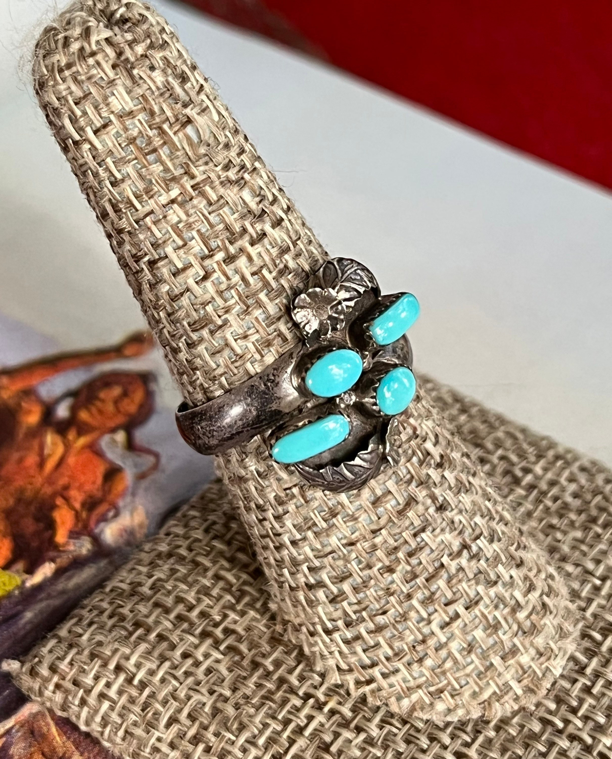 Adj Sz~ Vintage Native American Zuni P.D. Coonsis Sterling