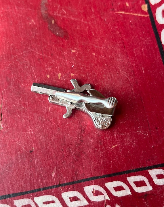 Vintage Chadwick Japanese Silver Tone Bunny Derringer Pistol Cap